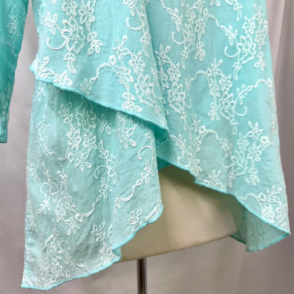 CMC Color Me Cotton Aqua Blue Floral Embroidered Asymmetrical Tunic Top L USA - Picture 3 of 7